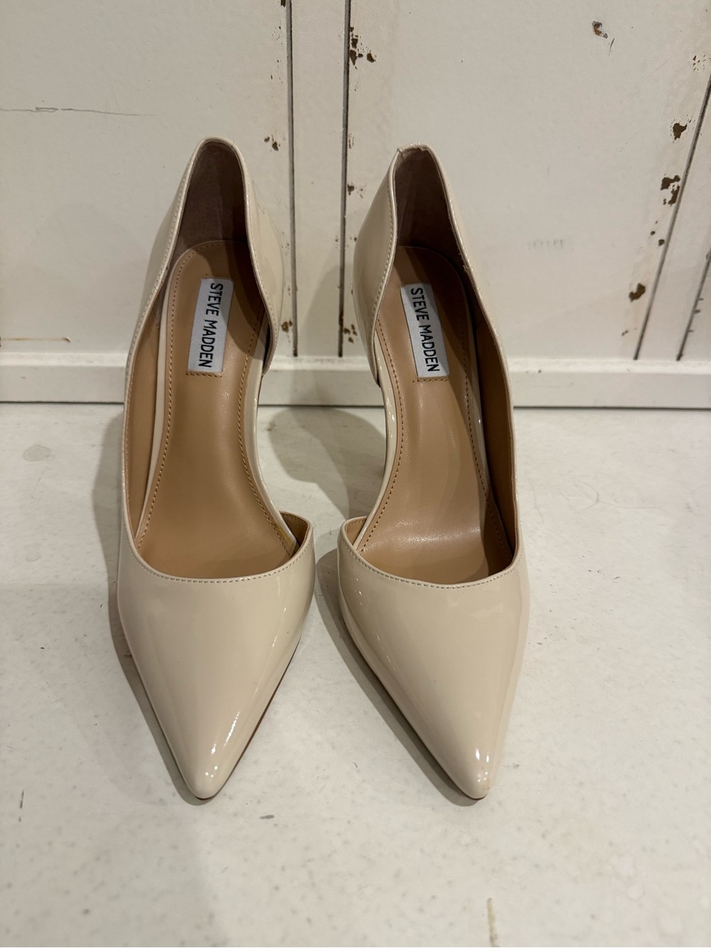 Steve Madden Cream Patent Pointed Toe Pumps
